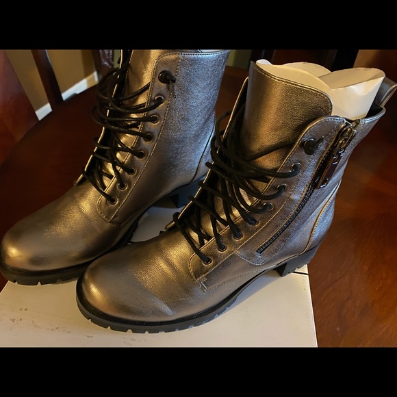 Pewter Dolce Vita chat boot - Picture 2 of 7
